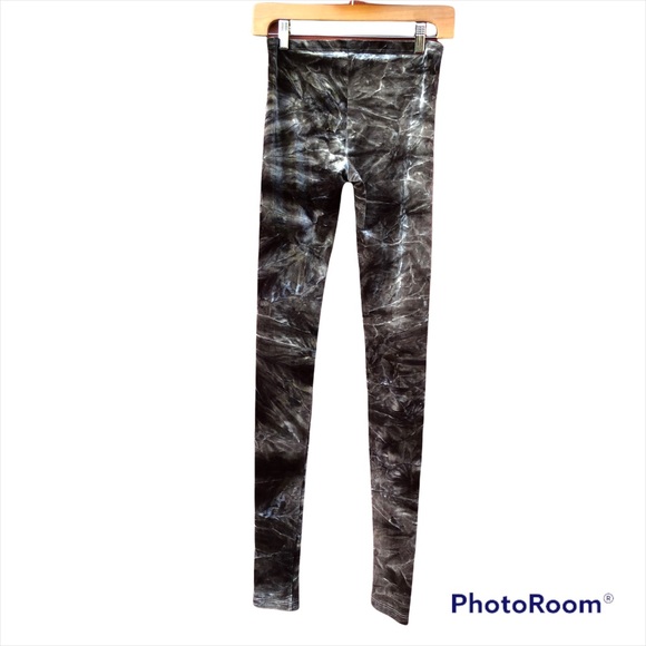 Nightcap Clothing Crushed Velvet Black and White Crushed Velvet Tie-dye …